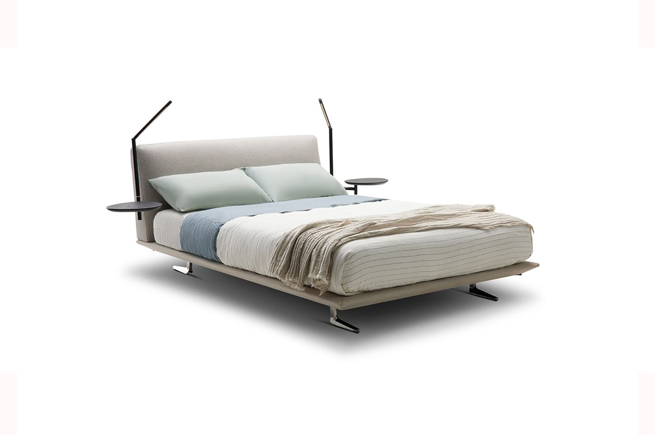 Bellaire Bed Queen Size with Smart Pockets™